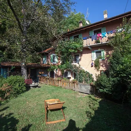 La Vecchia Casa Rosa Kwatera prywatna Cannero Riviera