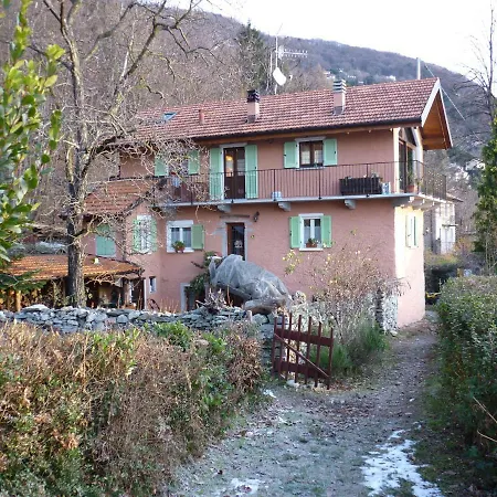 La Vecchia Casa Rosa Cannero Riviera