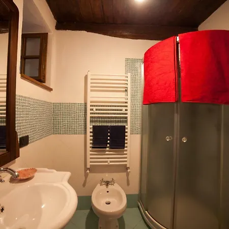 La Vecchia Casa Rosa * Cannero Riviera