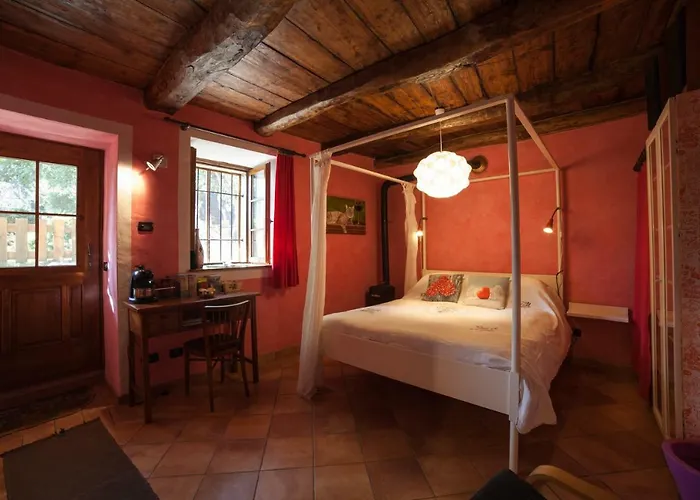 La Vecchia Casa Rosa منزل للإقامة كانيرو ريفييرا
